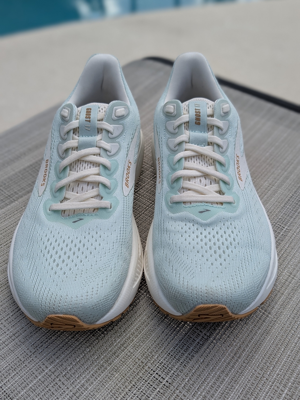 Brooks Ghost 17 Women's Size 9.5 B Honeydew Mint Gum Running Shoes
